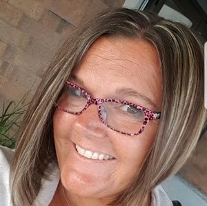 Meet your Posher, Leah